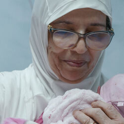 Special "Special zum Hebammentag": WISE WOMEN - FÜNF HEBAMMEN, FÜNF KULTUREN